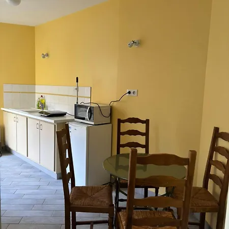 Διαμέρισμα Pour 5 A 7 Personnes *